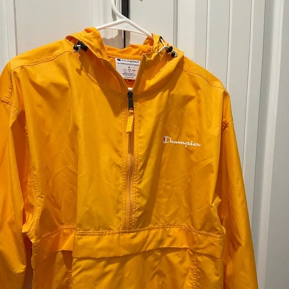 Champion Rain pullover jacket Size M